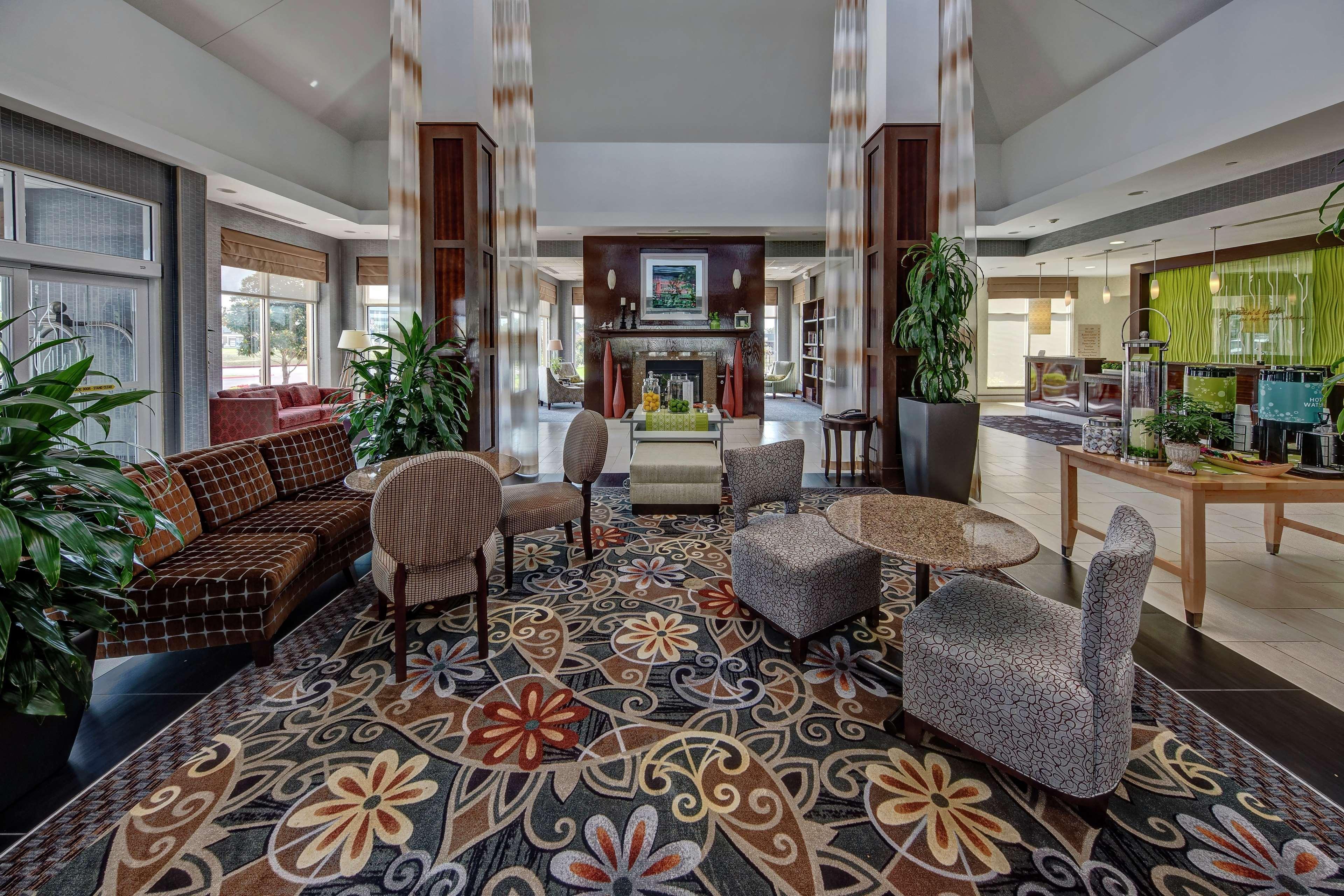 Hilton Garden Inn Midtown Tulsa Exteriör bild