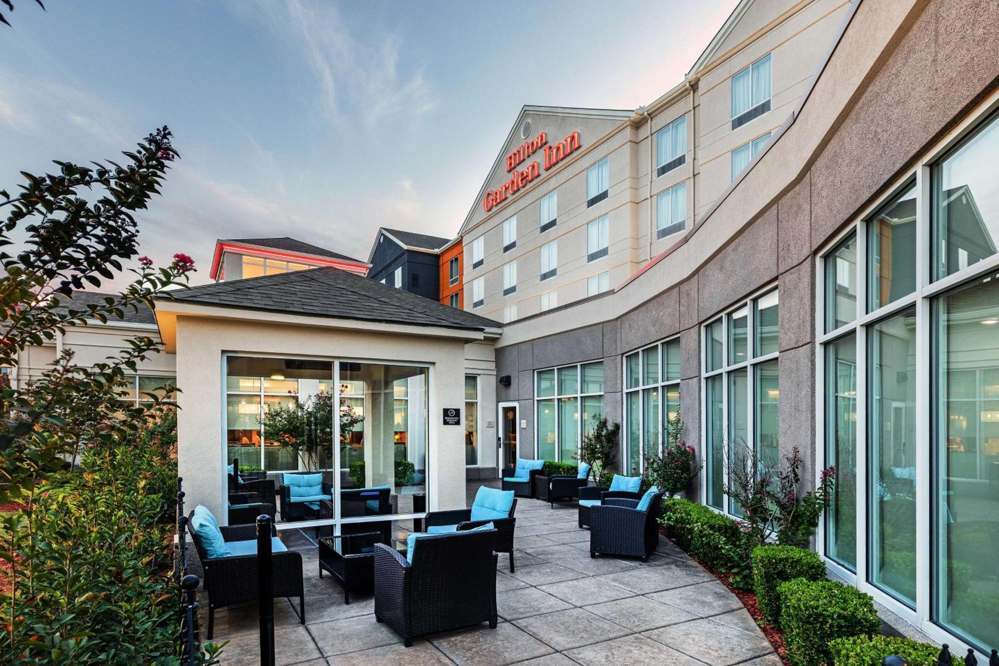 Hilton Garden Inn Midtown Tulsa Exteriör bild