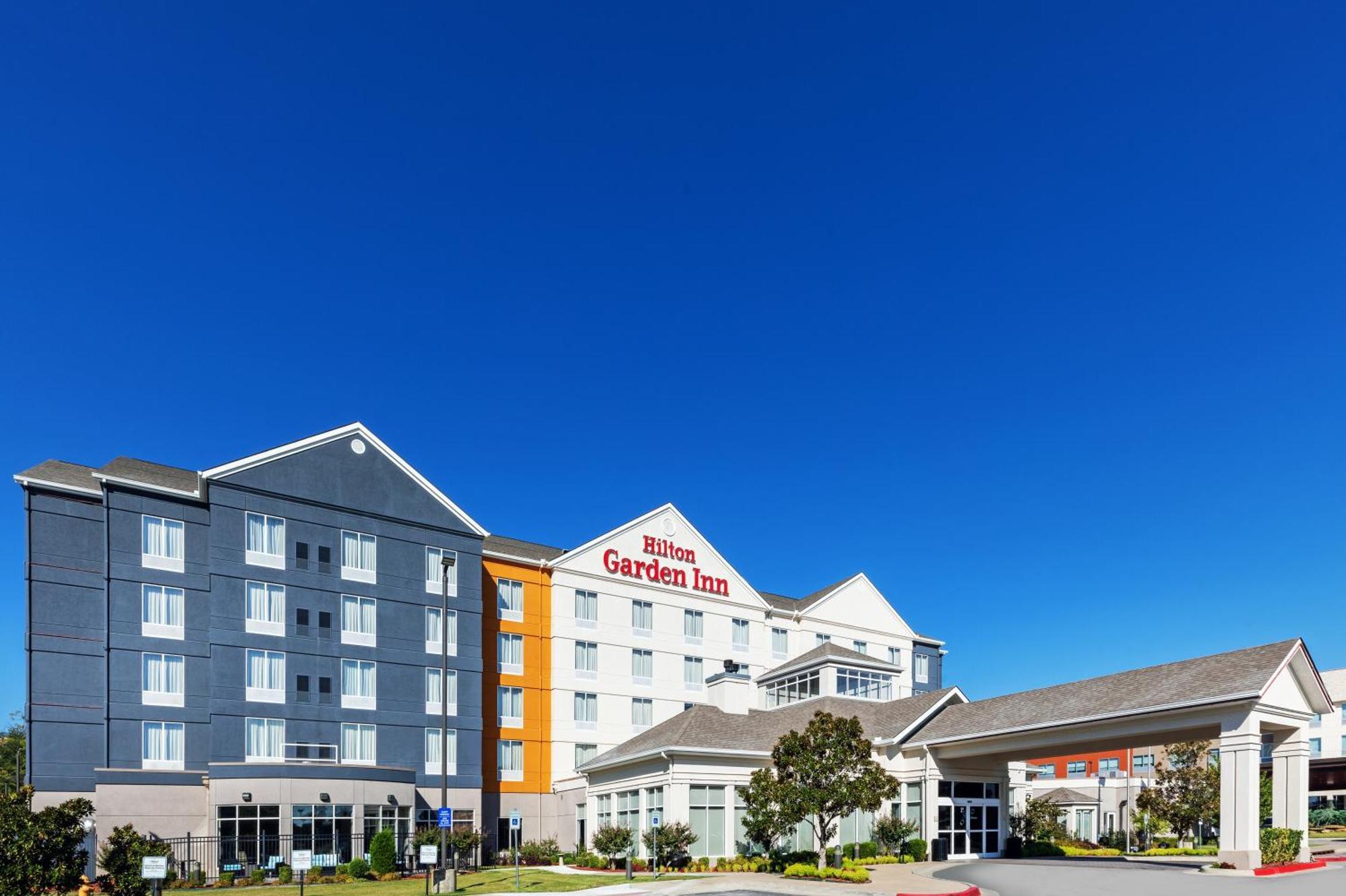 Hilton Garden Inn Midtown Tulsa Exteriör bild