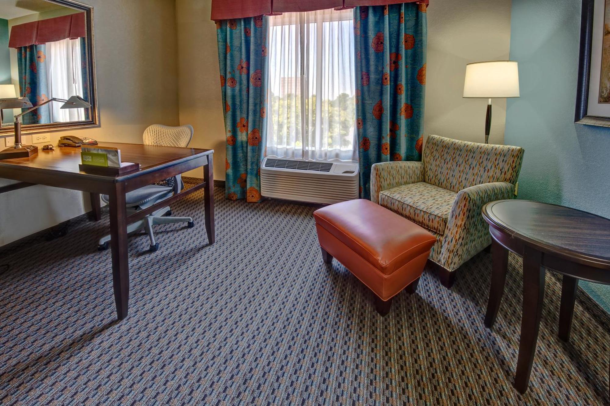 Hilton Garden Inn Midtown Tulsa Exteriör bild