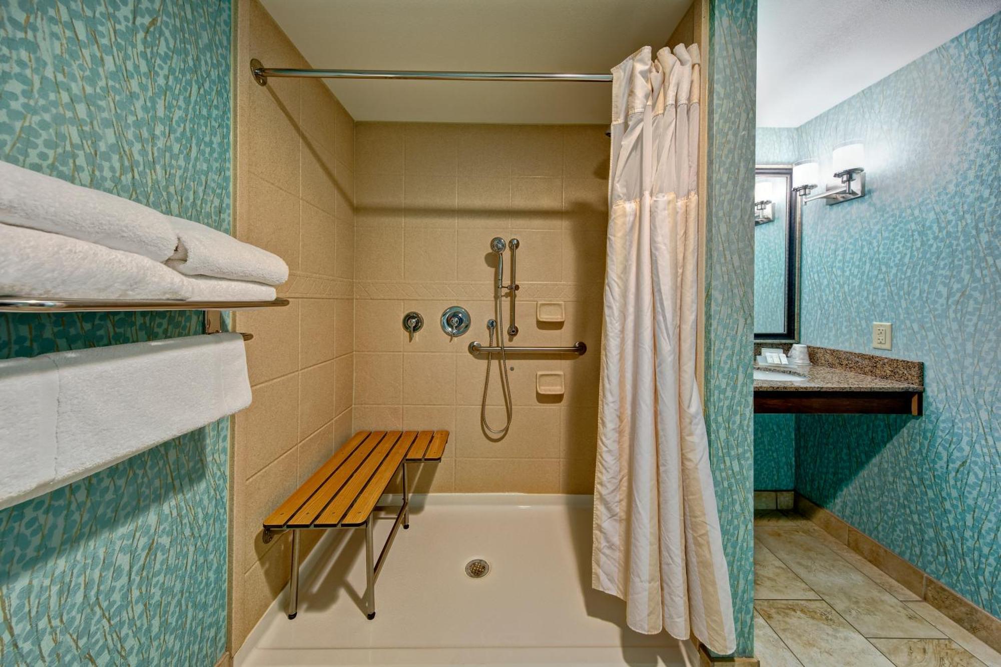 Hilton Garden Inn Midtown Tulsa Exteriör bild